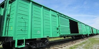 Сколько стоит перевозка грузов по ЖД в крытых вагонах из Кирова
